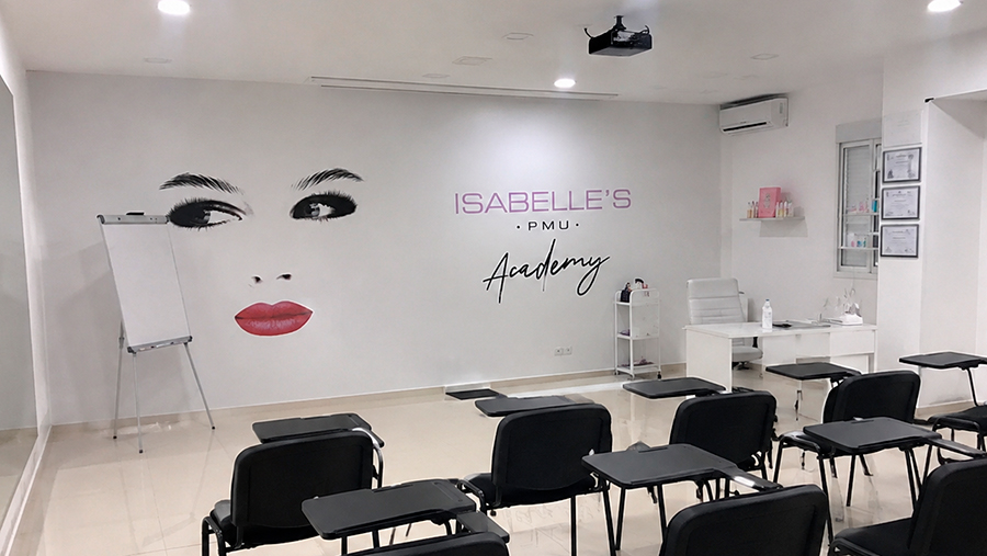 Aula de formación de Isabelle's PMU Academy en Marbella